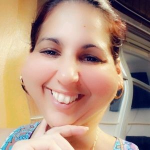 Meet your Posher, Dayana